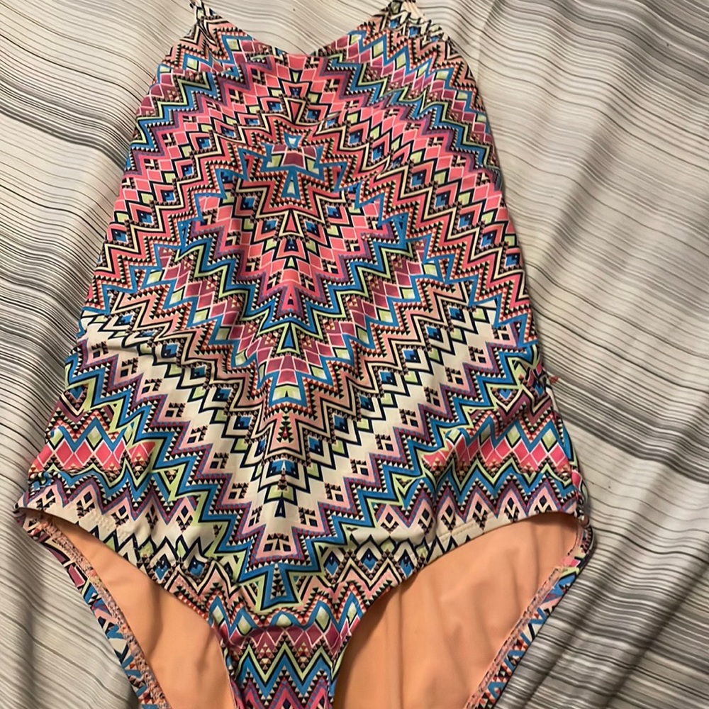 Girls one piece swimsuit